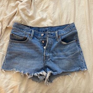 High waisted shorts from Levi’s